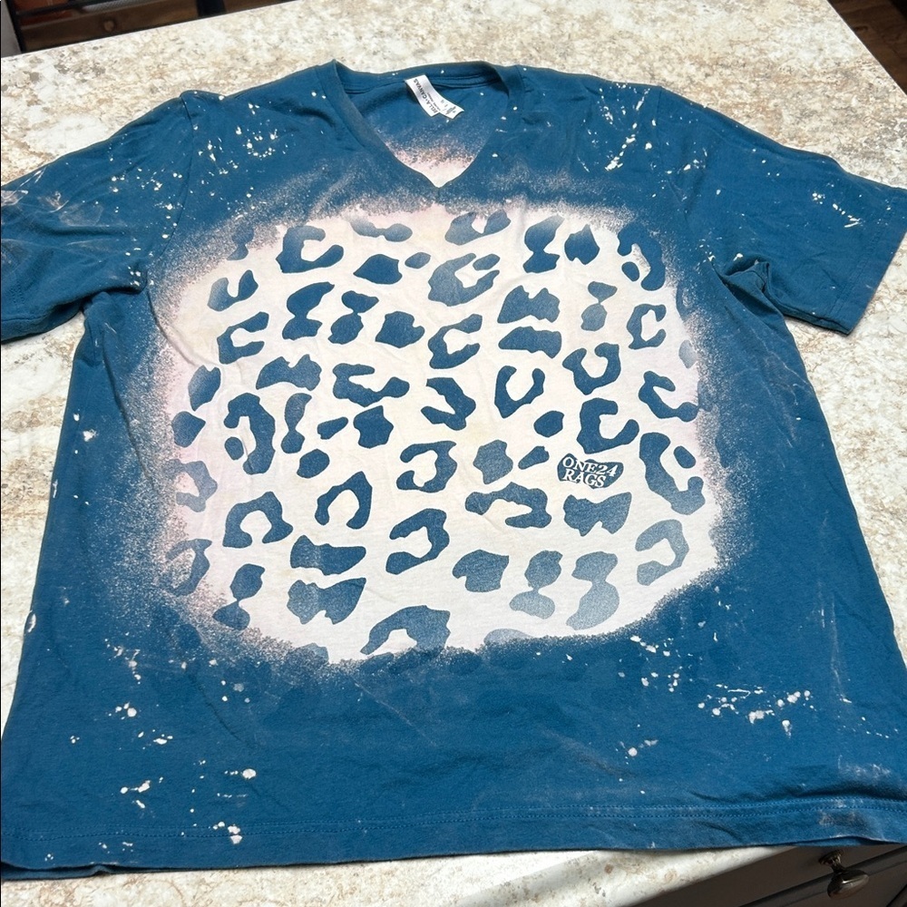 One 24 Rags Blue Leopard Print Short Sleeve Tee